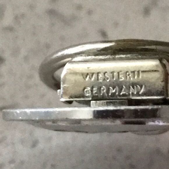 PAPER holding made in Germany - Picture 6 of 8